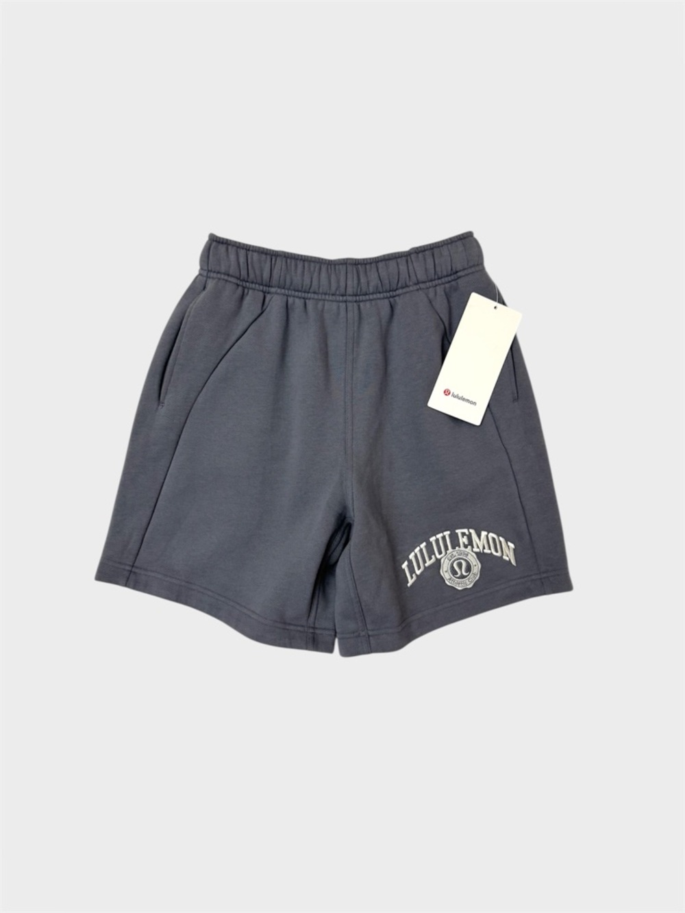 Lululemon Scuba Oversized Mid-Rise 7” Shorts Graphic Solar Grey Size XXS NWT